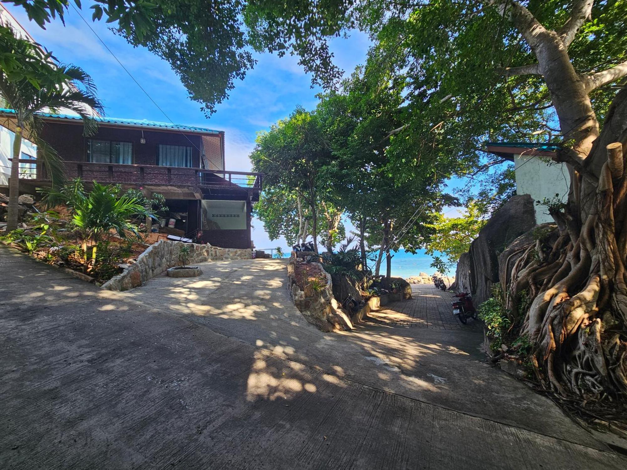 Ocean View Resort Тау Экстерьер фото