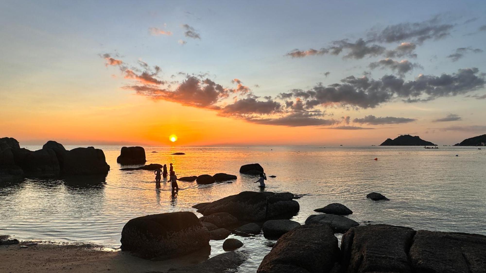 Ocean View Resort Тау Экстерьер фото